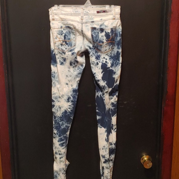 Jeans - Picture 2 of 2